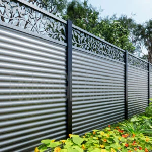 B2B حصريًا: ألواح السياج المجوفة الفنية المصنوعة من الفولاذ المجلفن للشرفات الخارجية